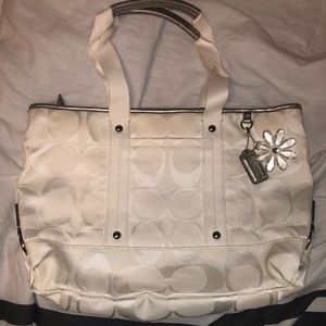 White Coach Purse - Flower Tag